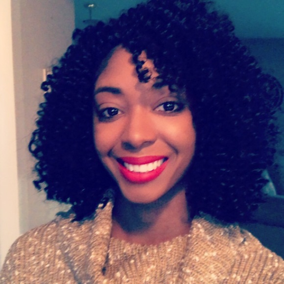 Meet your Posher, Tiya - Picture 5 of 5